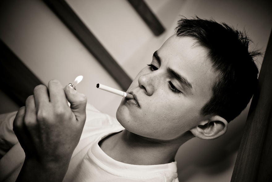 علل گراش جوانان و نوجوانان به سوء مصرف مواد مخدر - قسمت اول